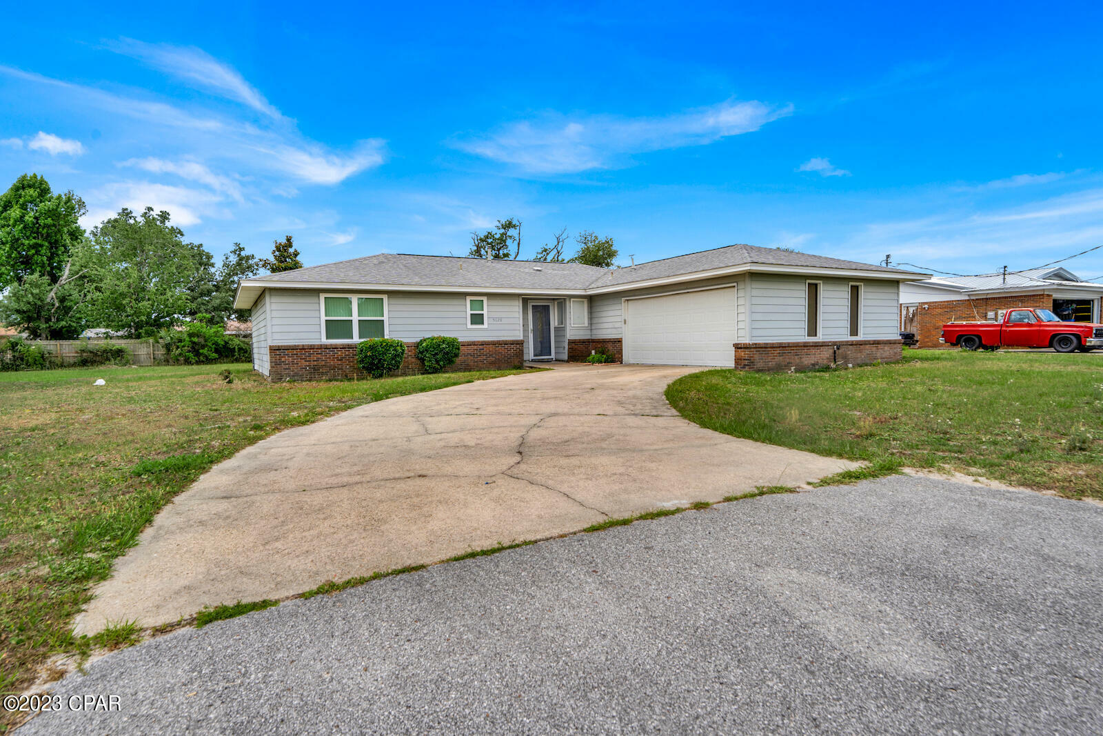 Property Photo: 5628 Ivy Road FL 32404