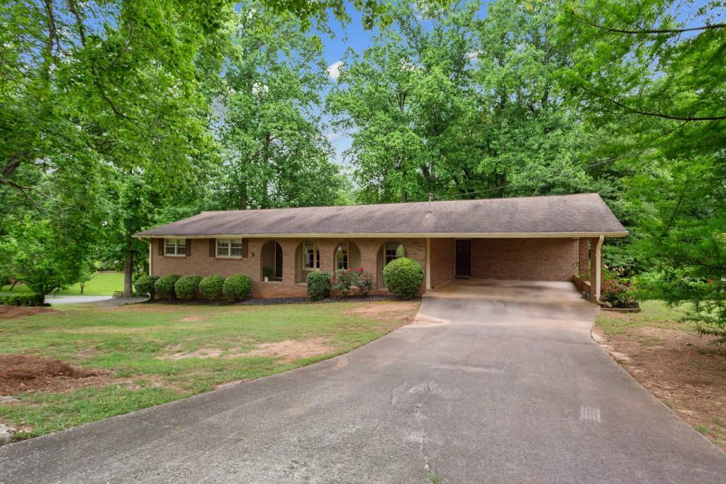 Property Photo: 2891 Old Carriage Drive SW GA 30060