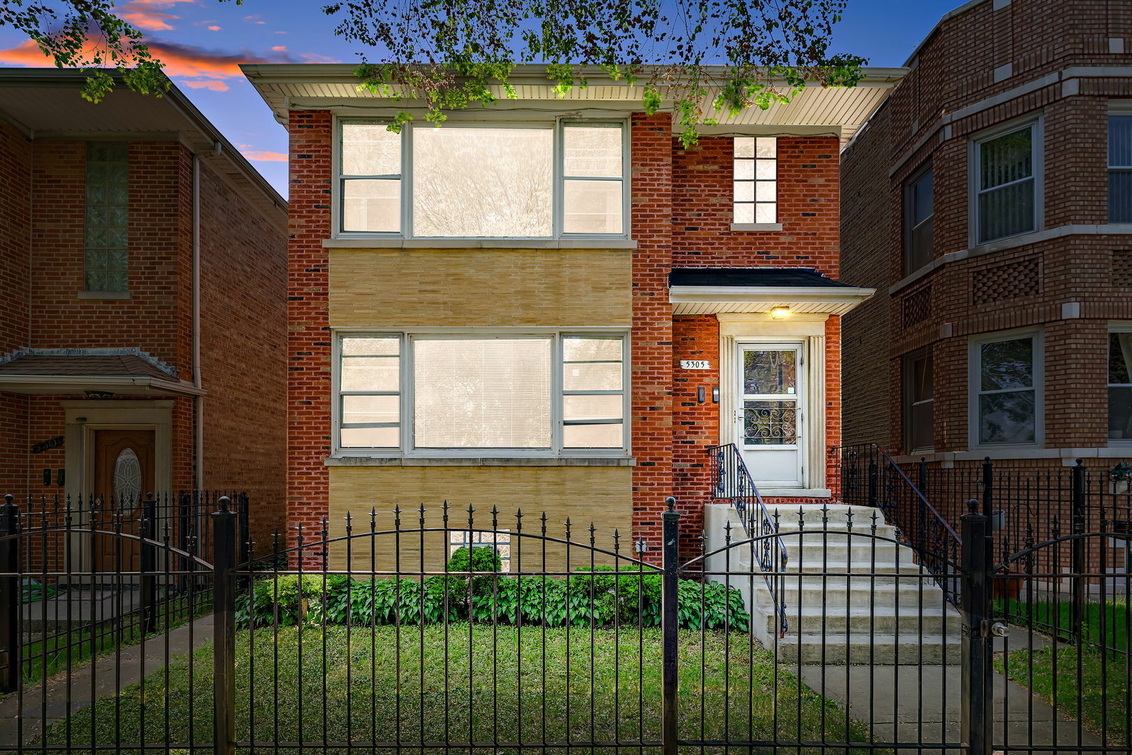 Property Photo: 5305 W Schubert Avenue IL 60639