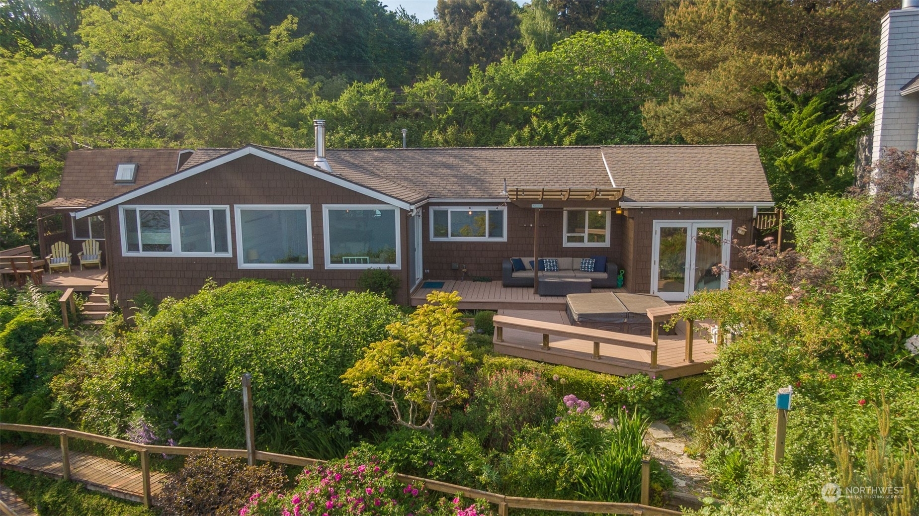 Property Photo:  20614 Chautauqua Beach Drive SW  WA 98070 