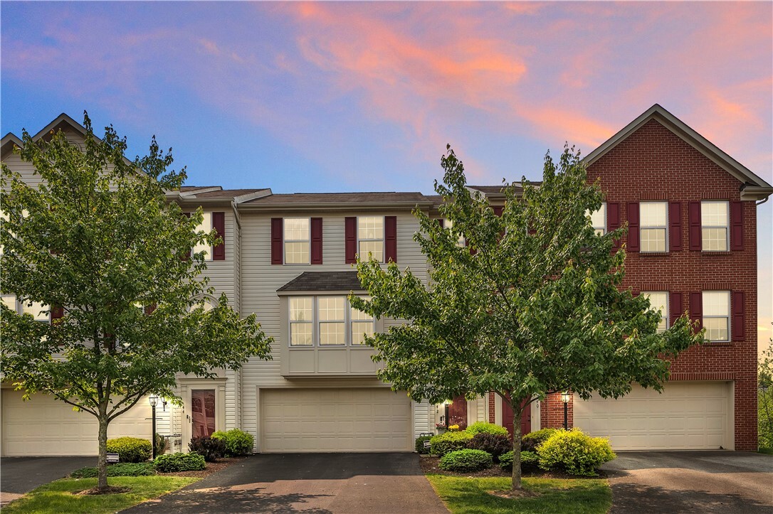 Property Photo: 42 Morningtide Court PA 15146