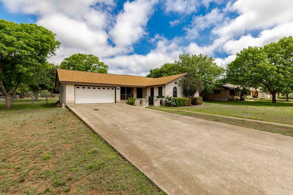 Property Photo: 102 Briarwood Lane TX 78028