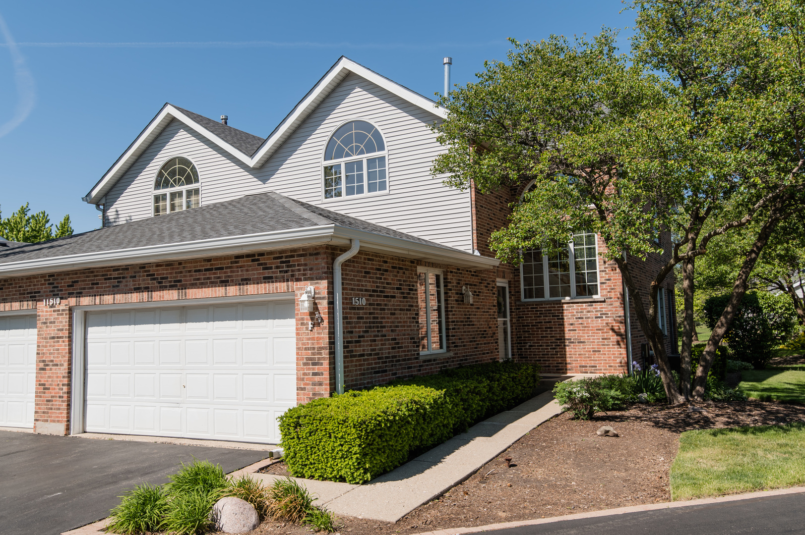 Property Photo: 11510 Algonquin Road F IL 60142