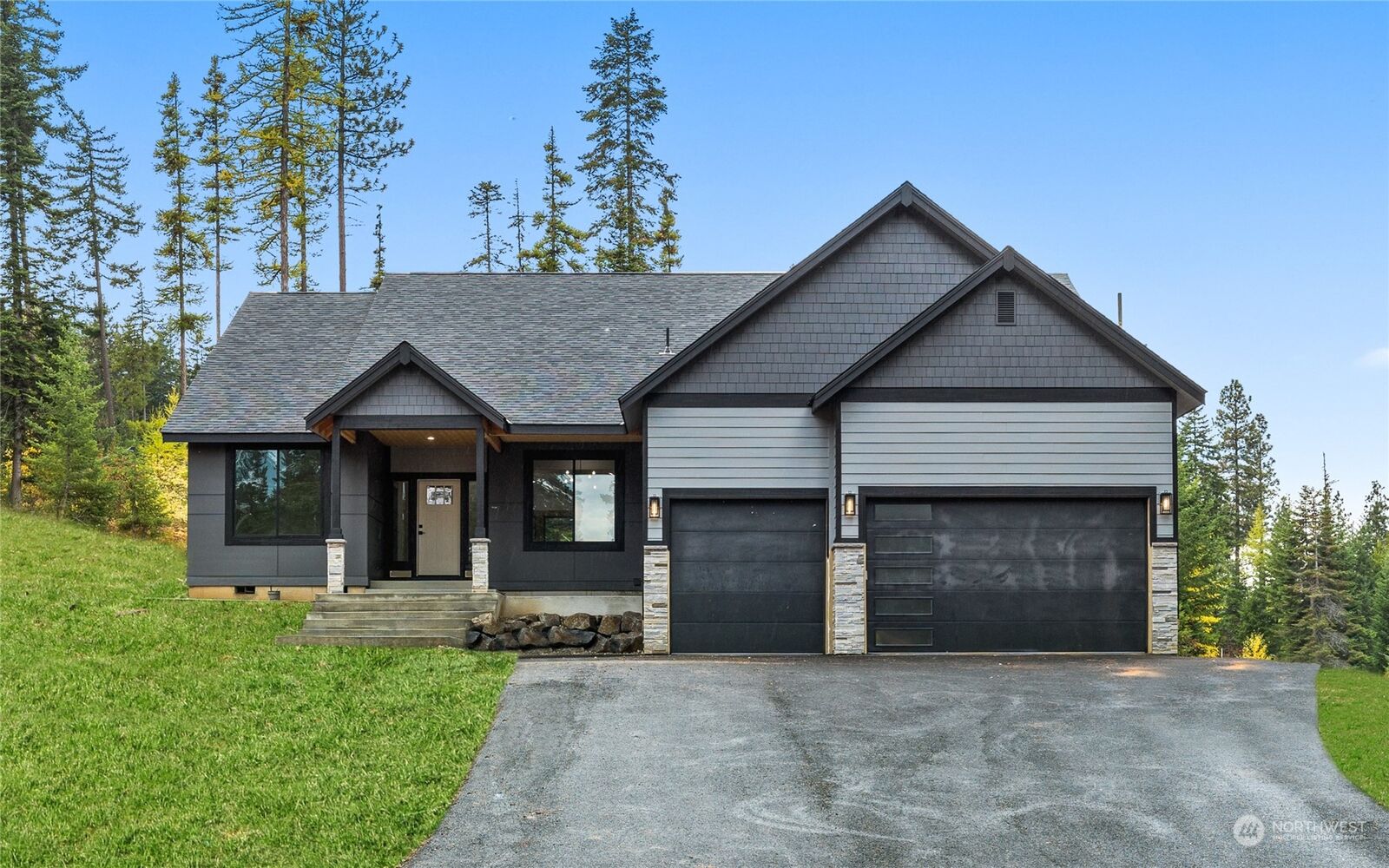 Property Photo:  620  Stone Ridge Drive  WA 98922 