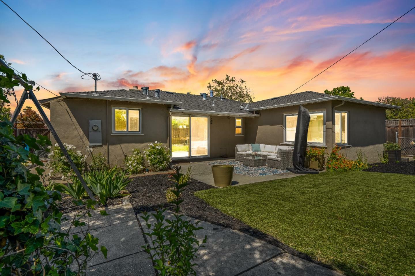 Property Photo: 206 East 40th Avenue CA 94403