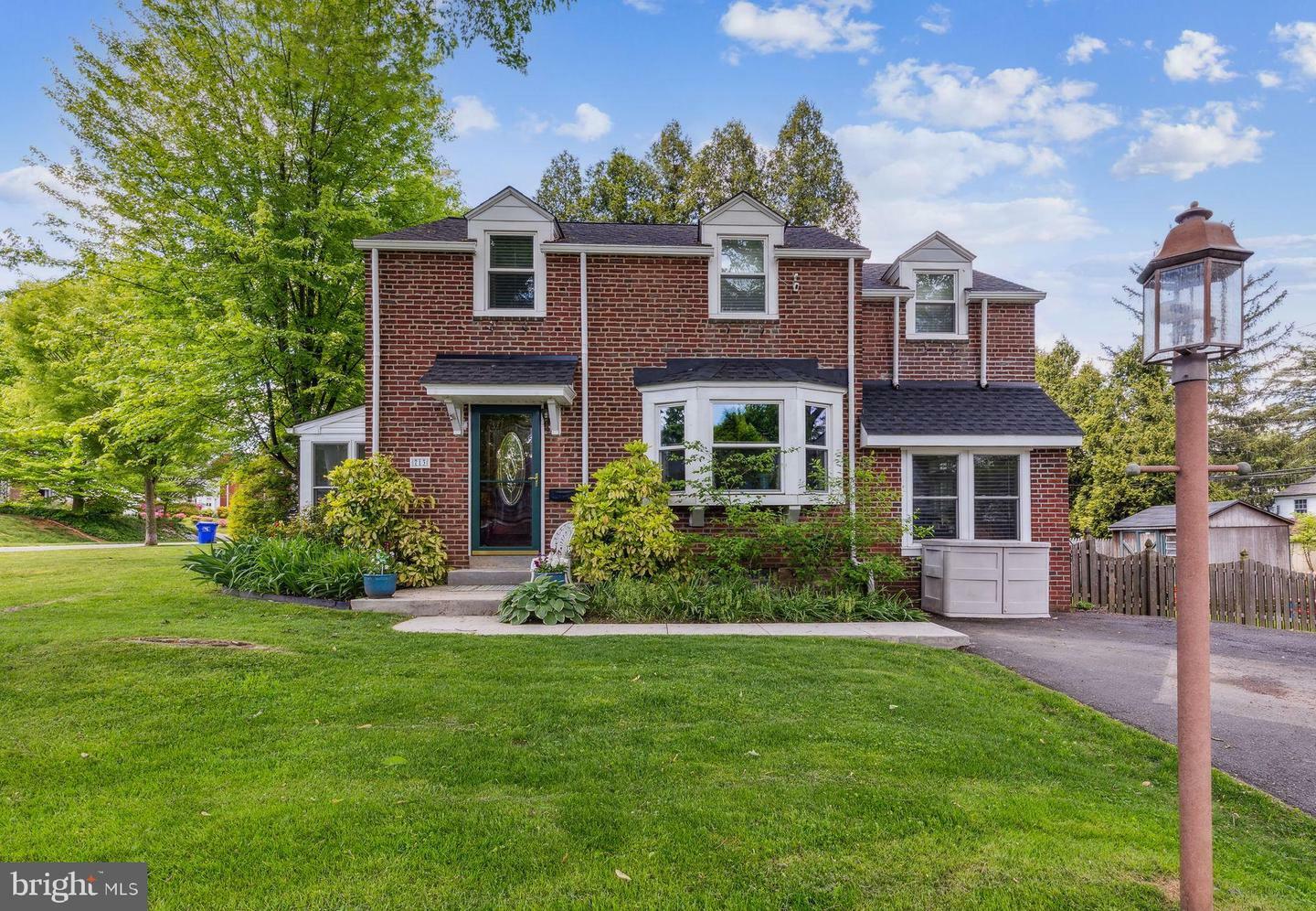 Property Photo: 713 Brooke Road PA 19038