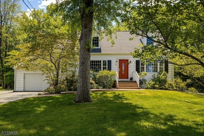 Property Photo:  564 Mountain Ave  NJ 07922 