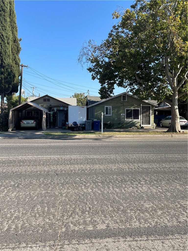 Property Photo:  1122 N Street  CA 95341 