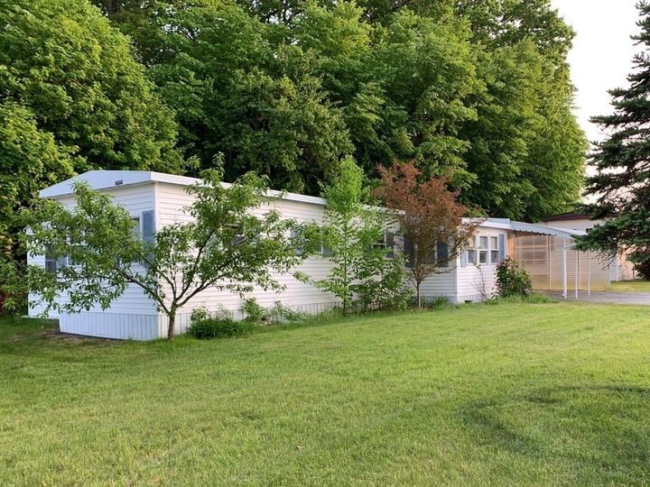 30 Rebecca Drive  Hudson MA 01749 photo
