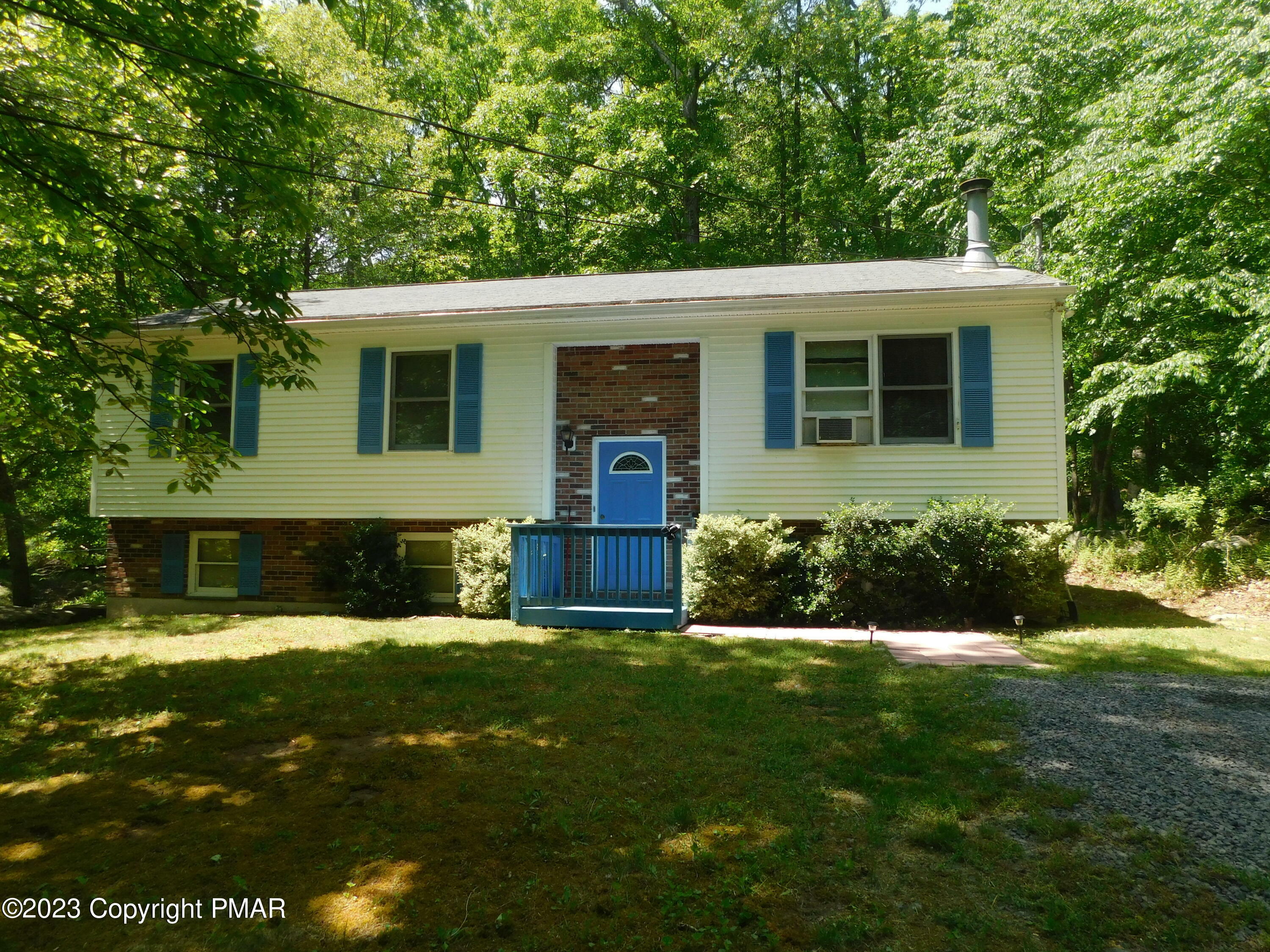 Property Photo:  3119 Bear Road  PA 18324 