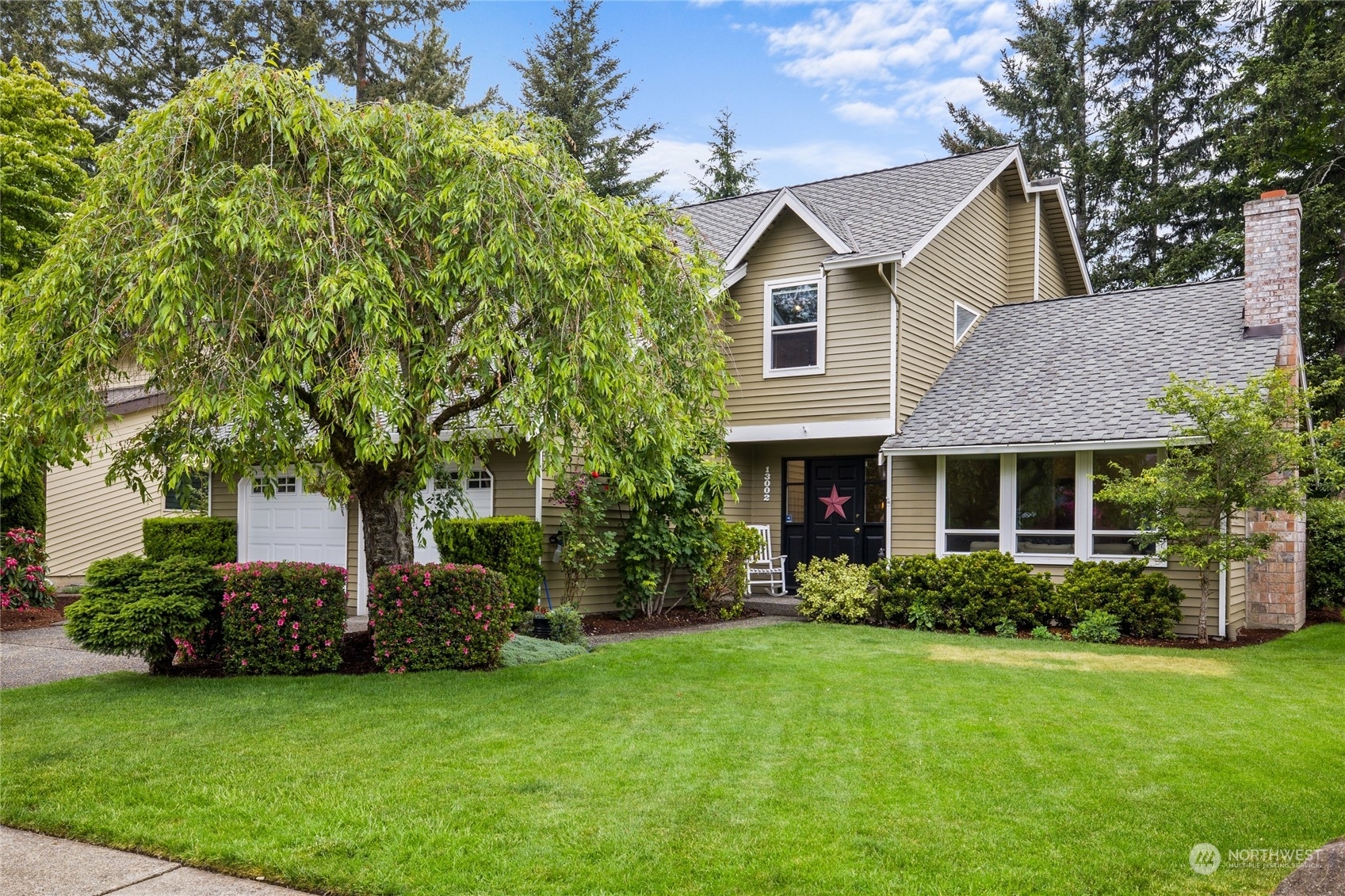 Property Photo: 13002 SE 232nd Place WA 98031