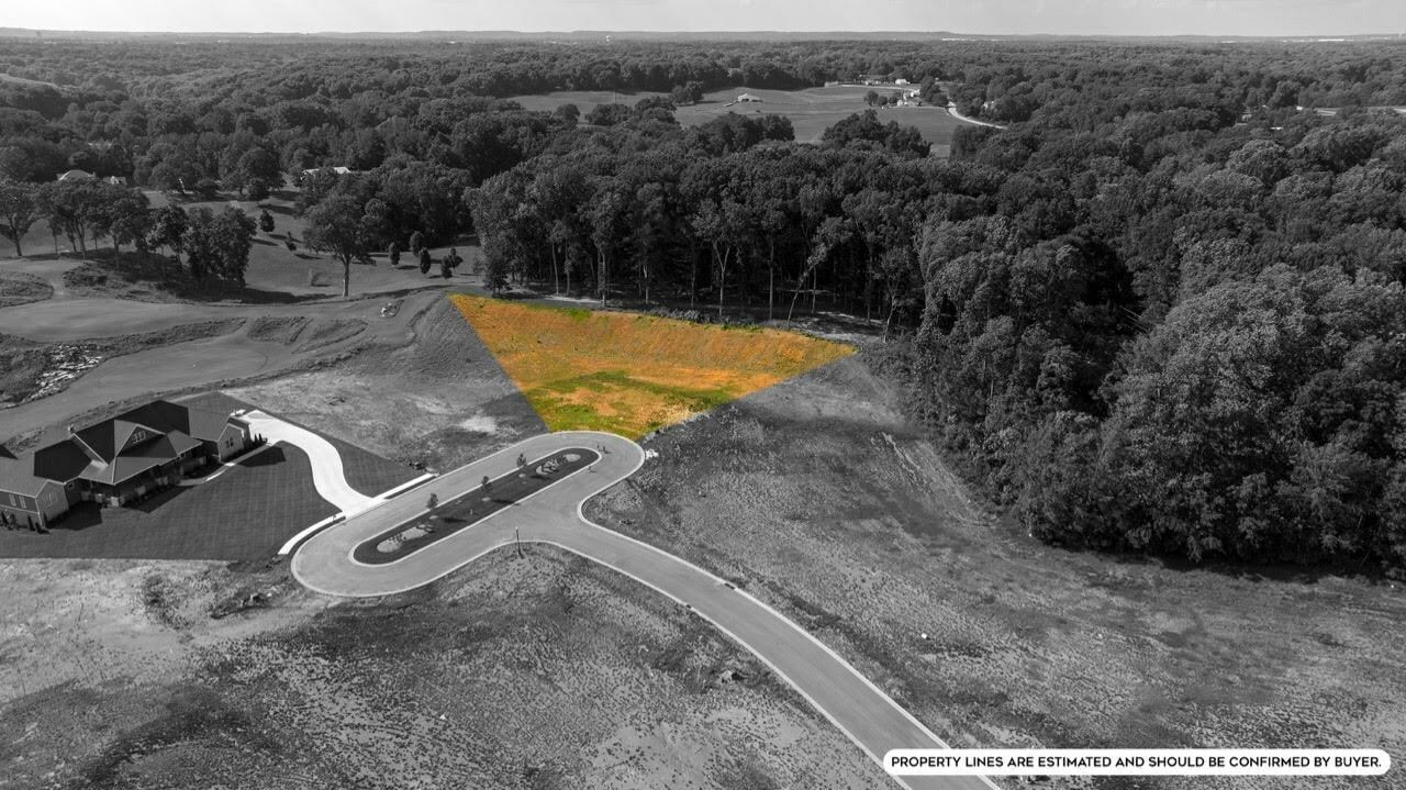 Property Photo: 282 Three Par Court Lot 14-6 Olde Stone KY 42103
