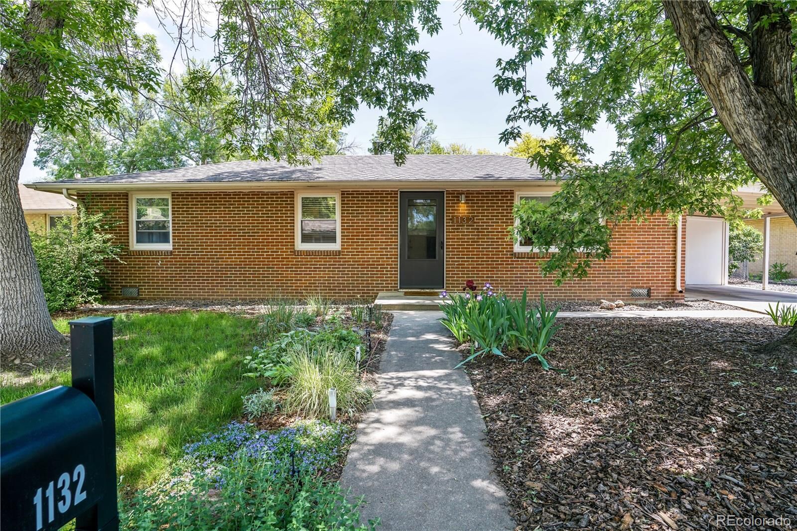 Property Photo:  1132 Lincoln Street  CO 80501 
