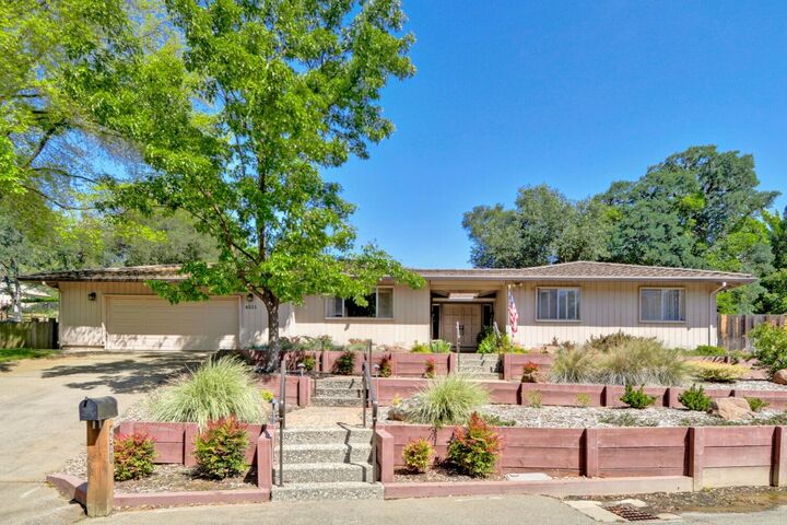 4521 Woodmont Court  Fair Oaks CA 95628 photo