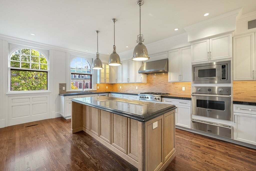 Property Photo: 408 Beacon Street 2 MA 02116