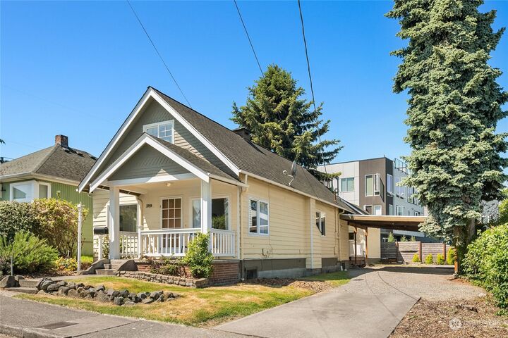 Property Photo:  3719 20th Avenue SW  WA 98106 