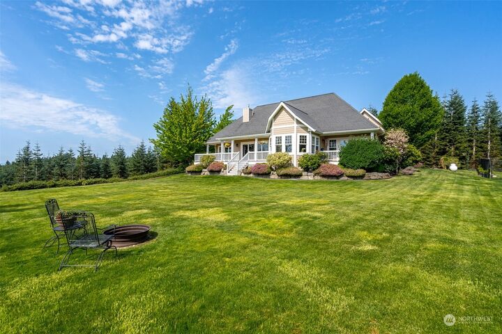 Property Photo: 172 Hartford Way WA 98532
