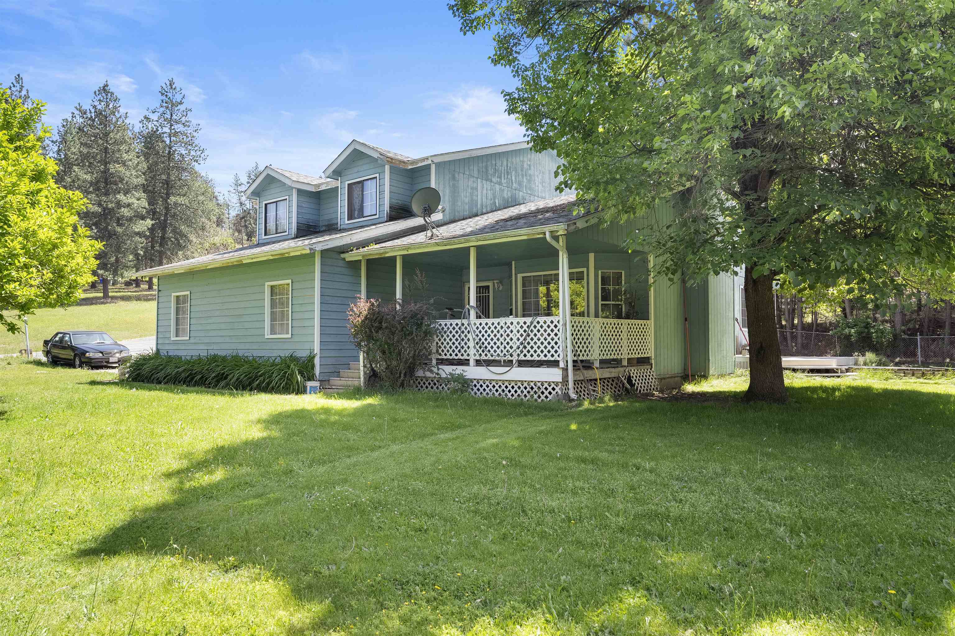 Property Photo: 4330 S Evergreen Rd WA 99037