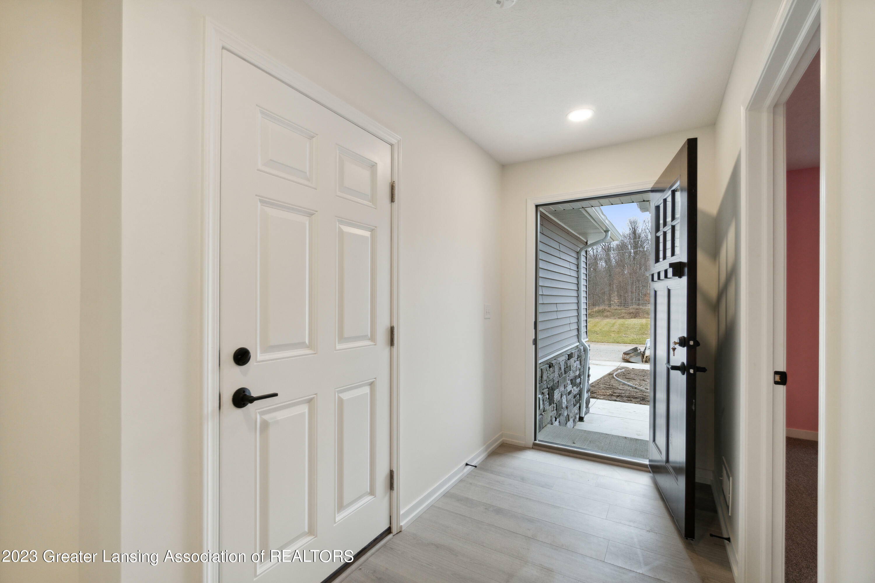 Property Photo: 316 Vansickle Drive MI 48813