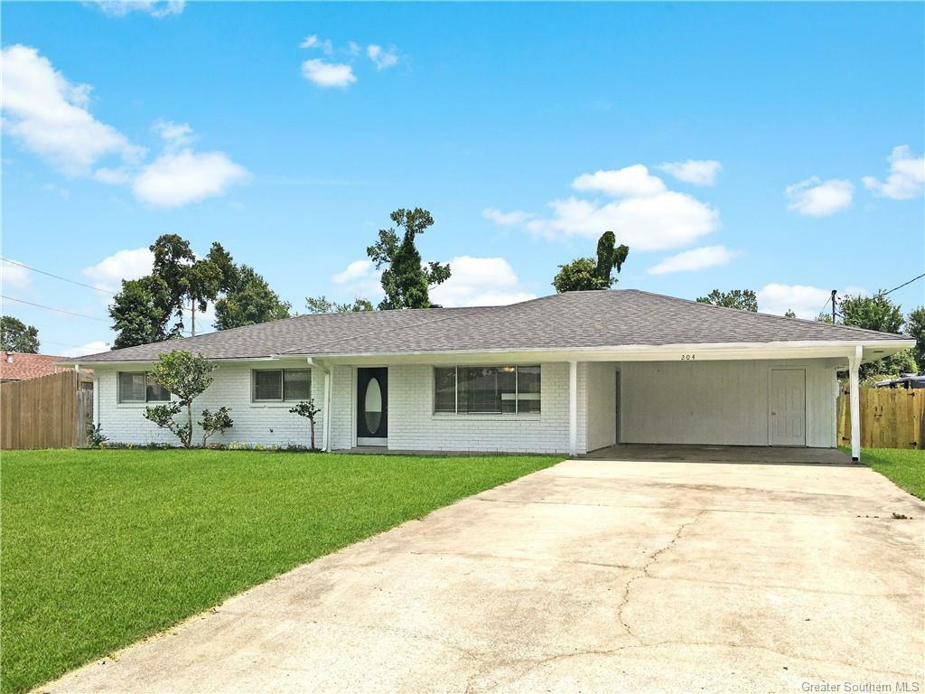 204 Lynn Lane  Sulphur LA 70663 photo