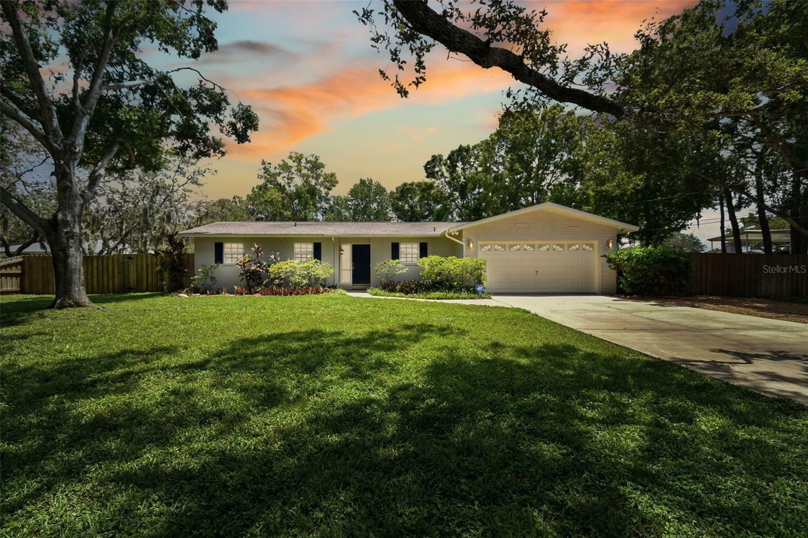 Property Photo:  13274 98th Avenue  FL 33776 