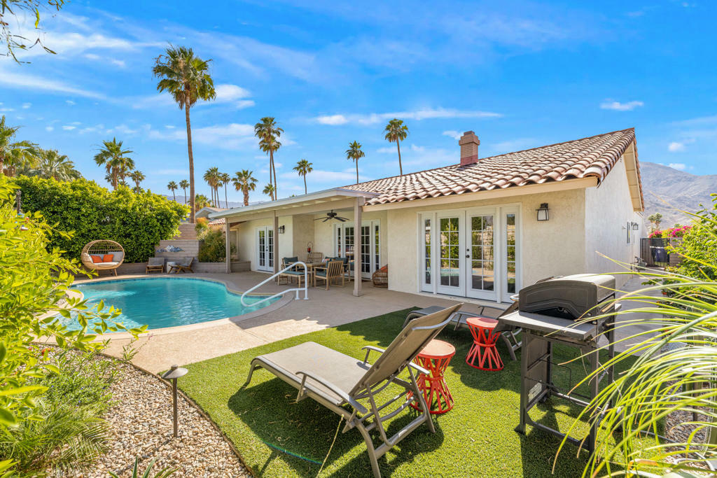 Property Photo: 46060 Shadow Mountain Drive CA 92260