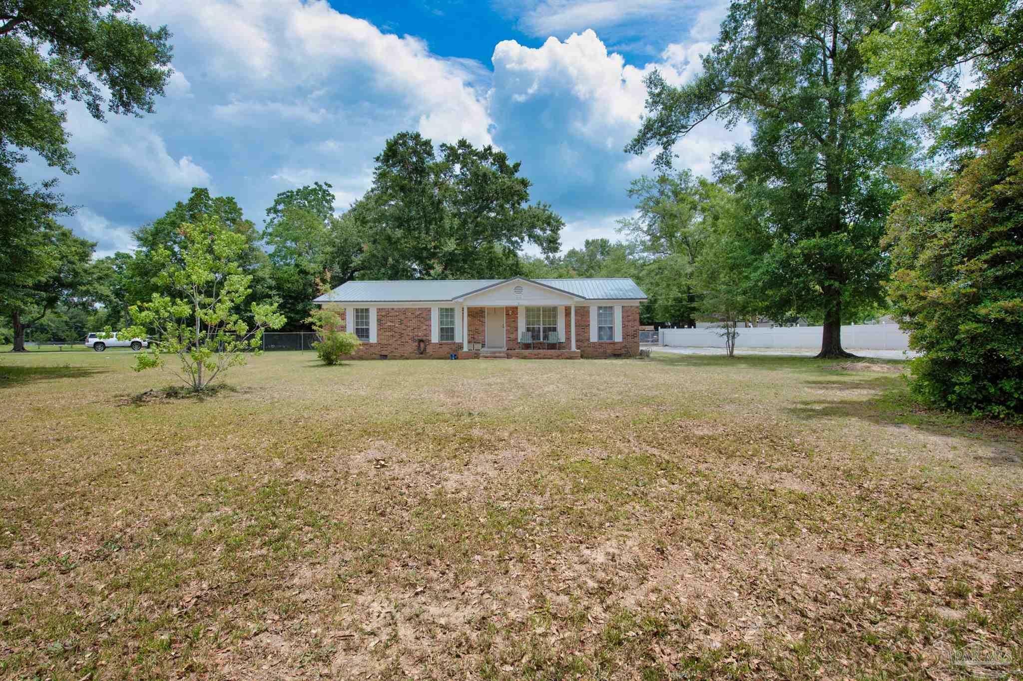 Property Photo:  4112 Highland Blvd  FL 32571 