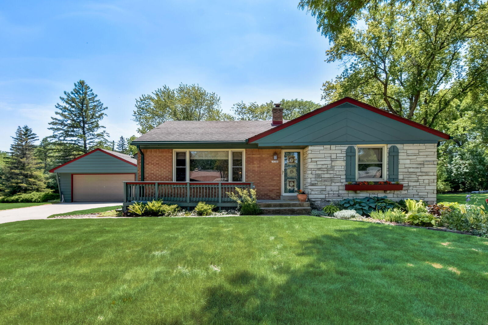Property Photo:  14165 Regis St  WI 53005 
