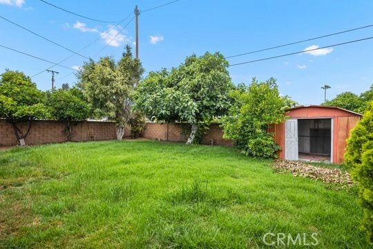 Property Photo:  923 W Maple Avenue  CA 92868 