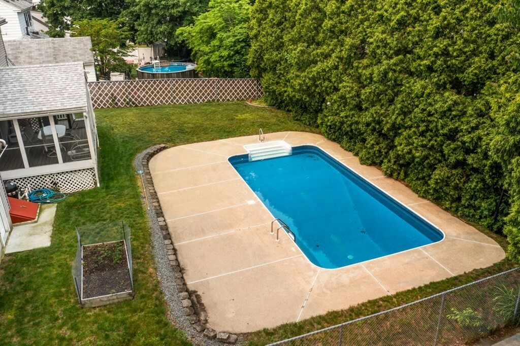 Property Photo:  131 Mount Vernon St  MA 01843 