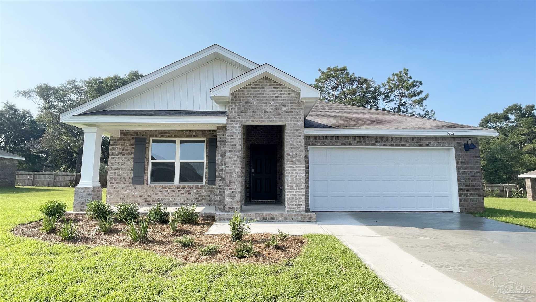 Property Photo: 5132 Gaineswood Dr FL 32583