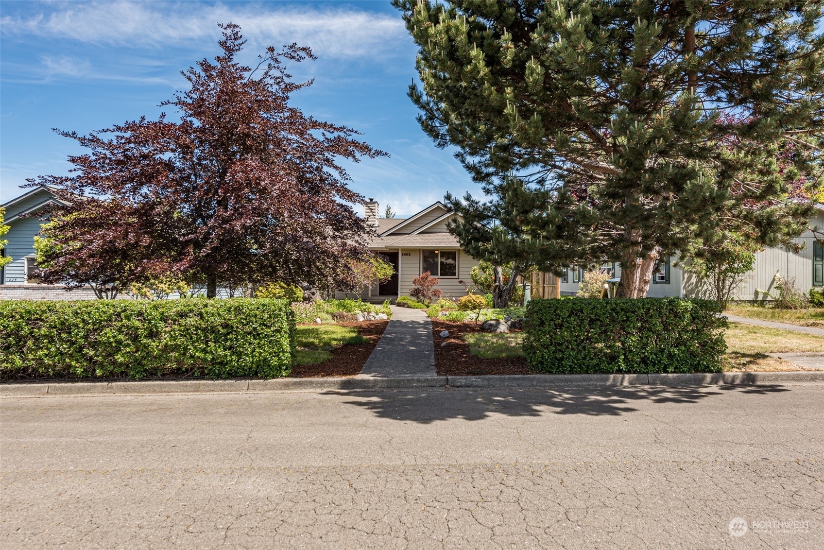 Property Photo:  1421 W 10th Street  WA 98363 