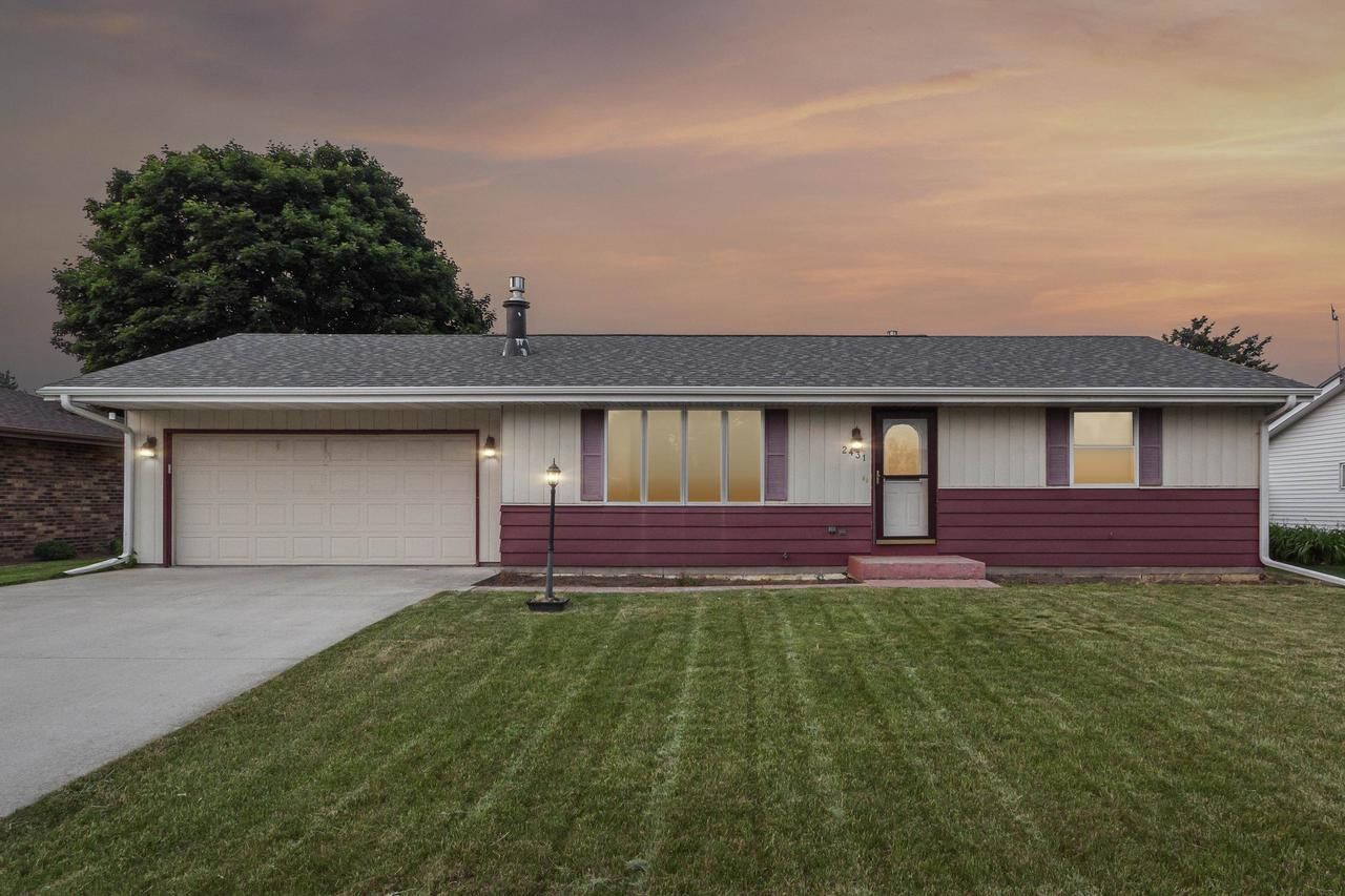 Property Photo: 2431 Lucerne Drive WI 53545
