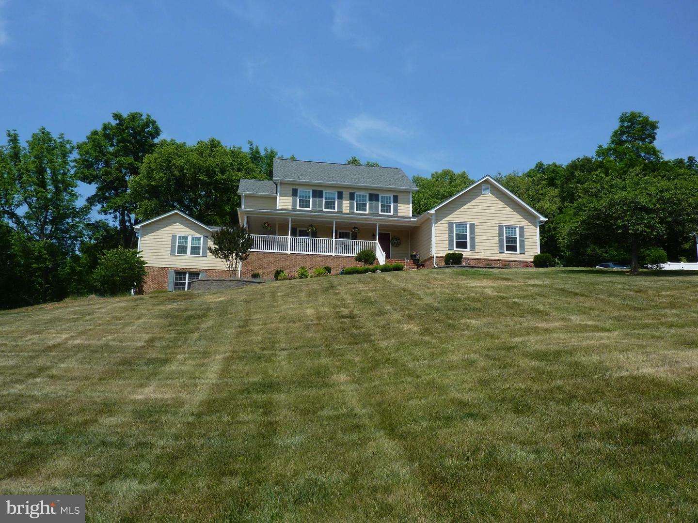 Property Photo:  107 Launchris Drive  VA 22602 