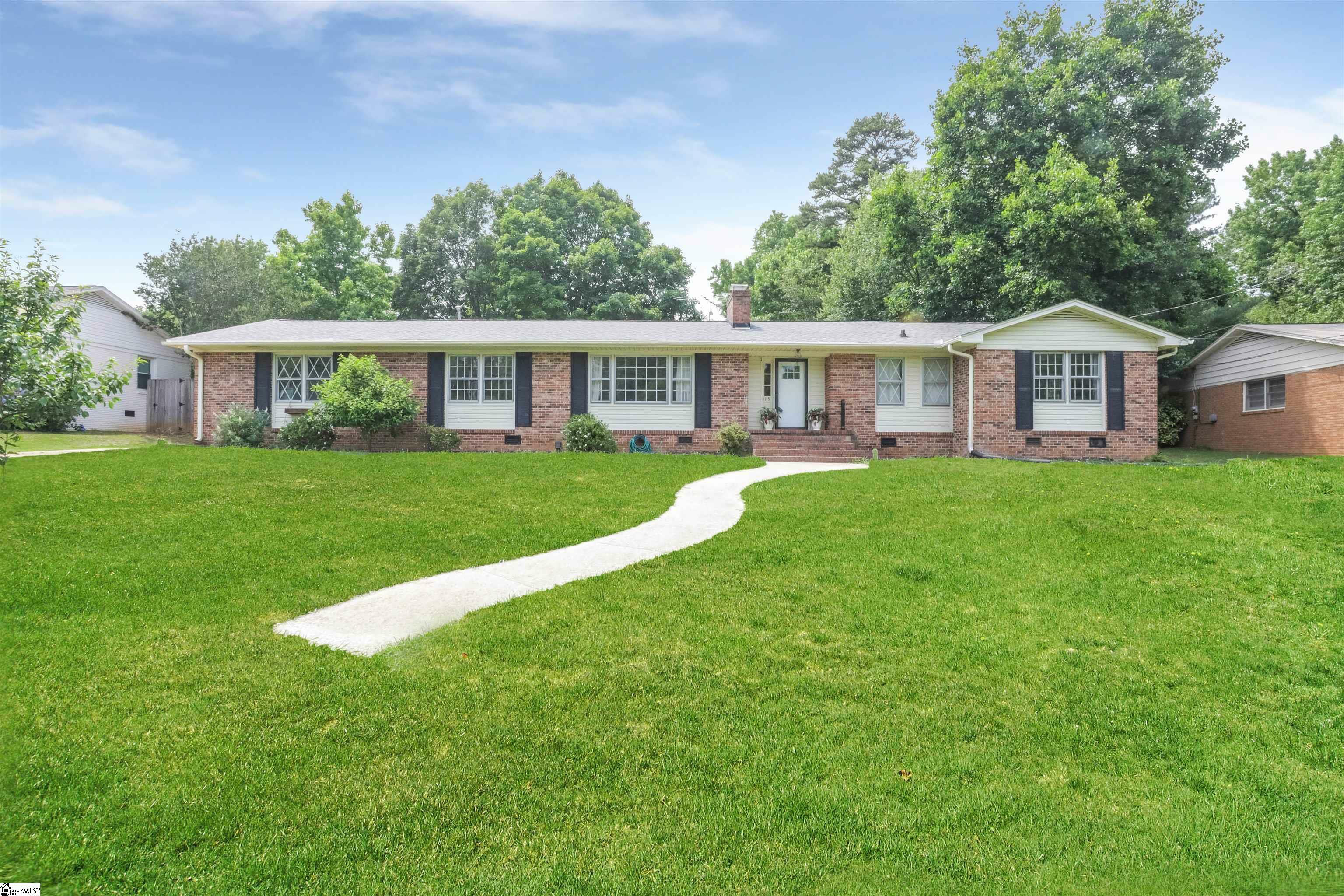 Property Photo:  115 Danbury Drive  SC 29615 