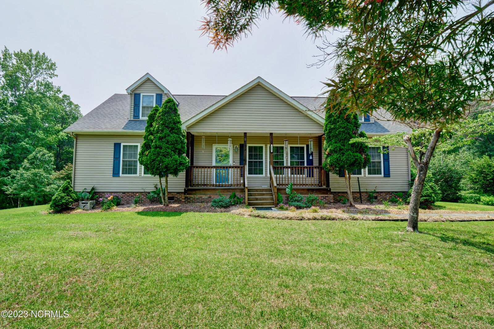 Property Photo: 390 Nc Highway 210 NC 28445