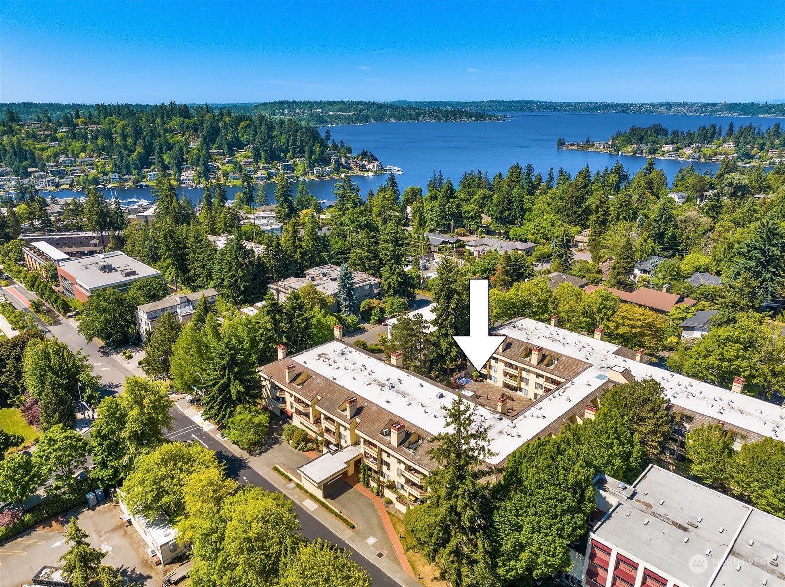 Property Photo:  401 100th Avenue NE 326  WA 98004 