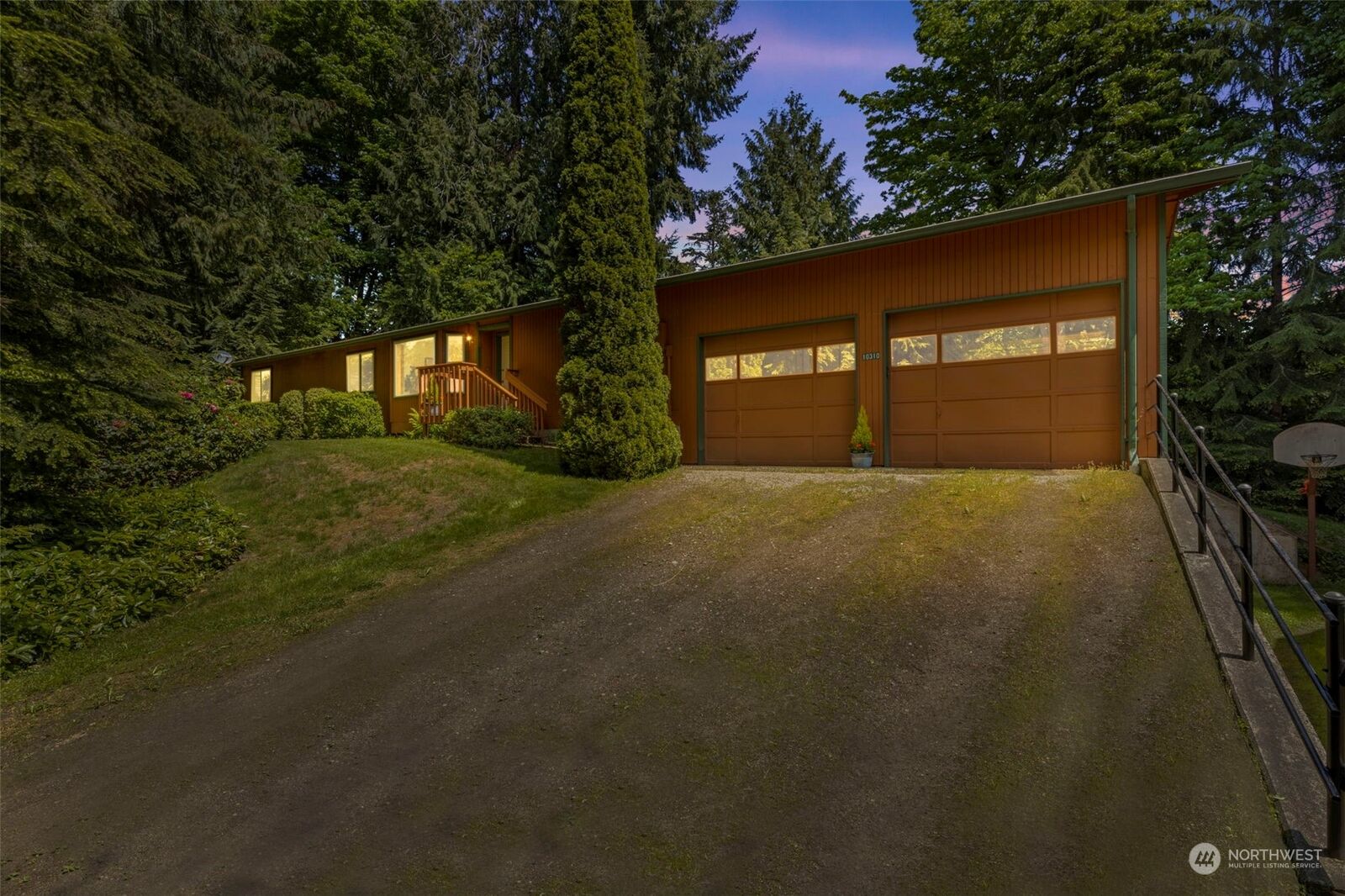 Property Photo:  10310 Fay Road NE  WA 98014 
