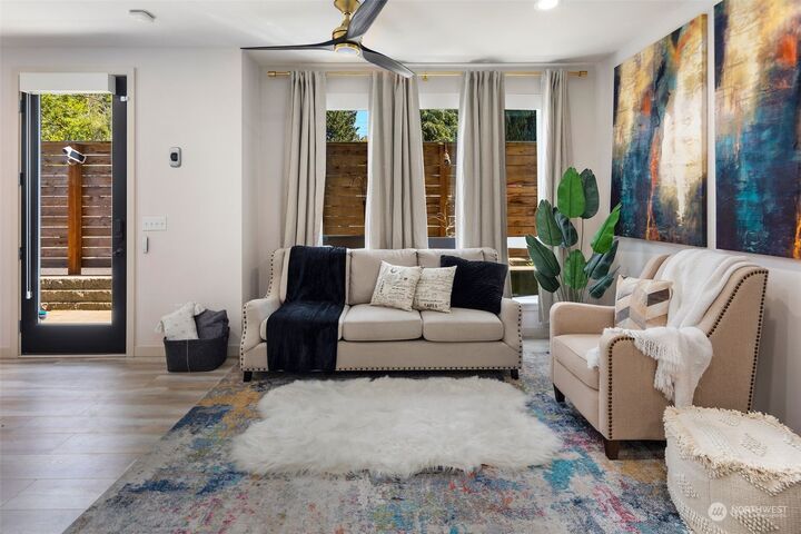 10710 Greenwood Avenue N D  Seattle WA 98133 photo