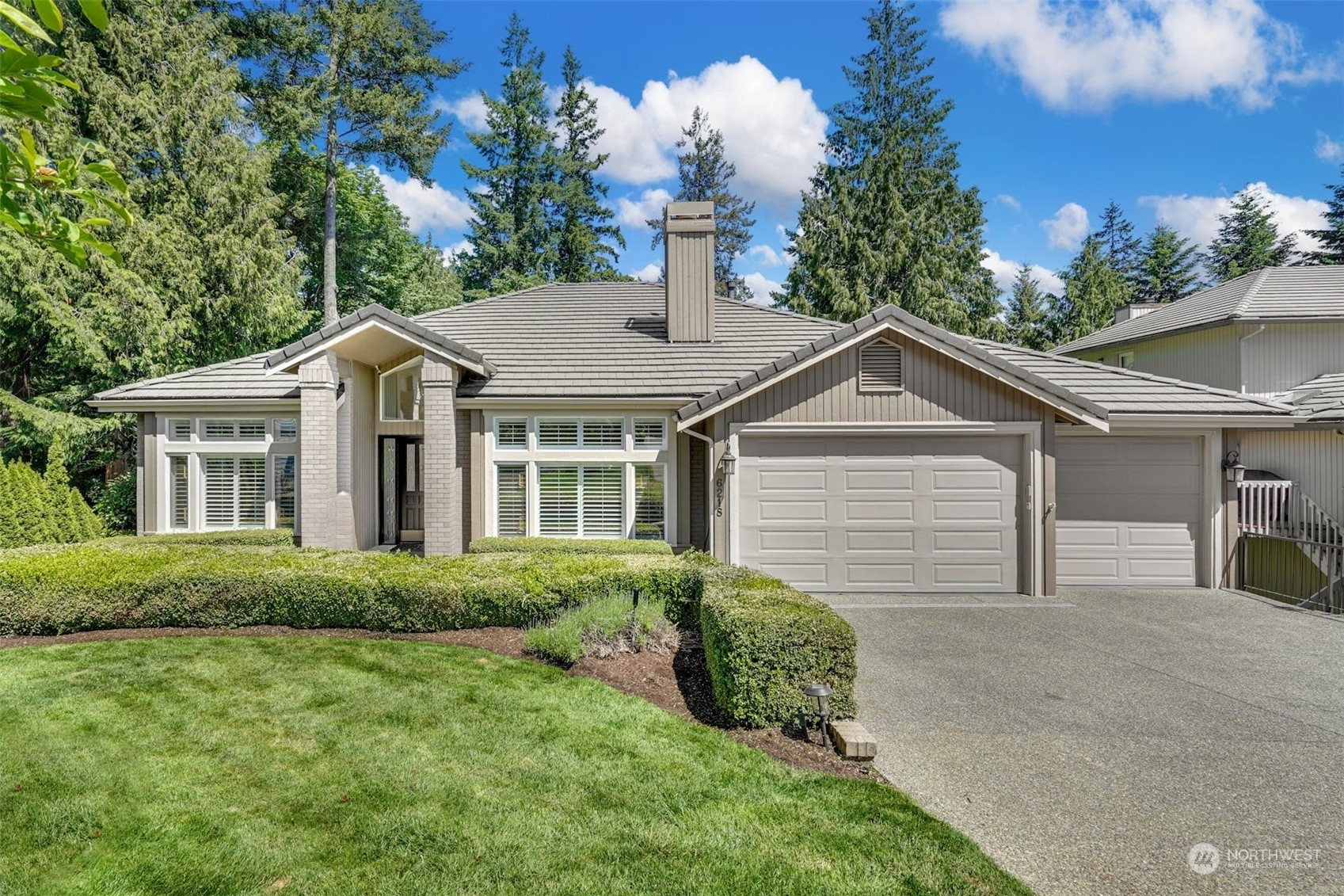 Property Photo:  6218 155th Place SE  WA 98006 