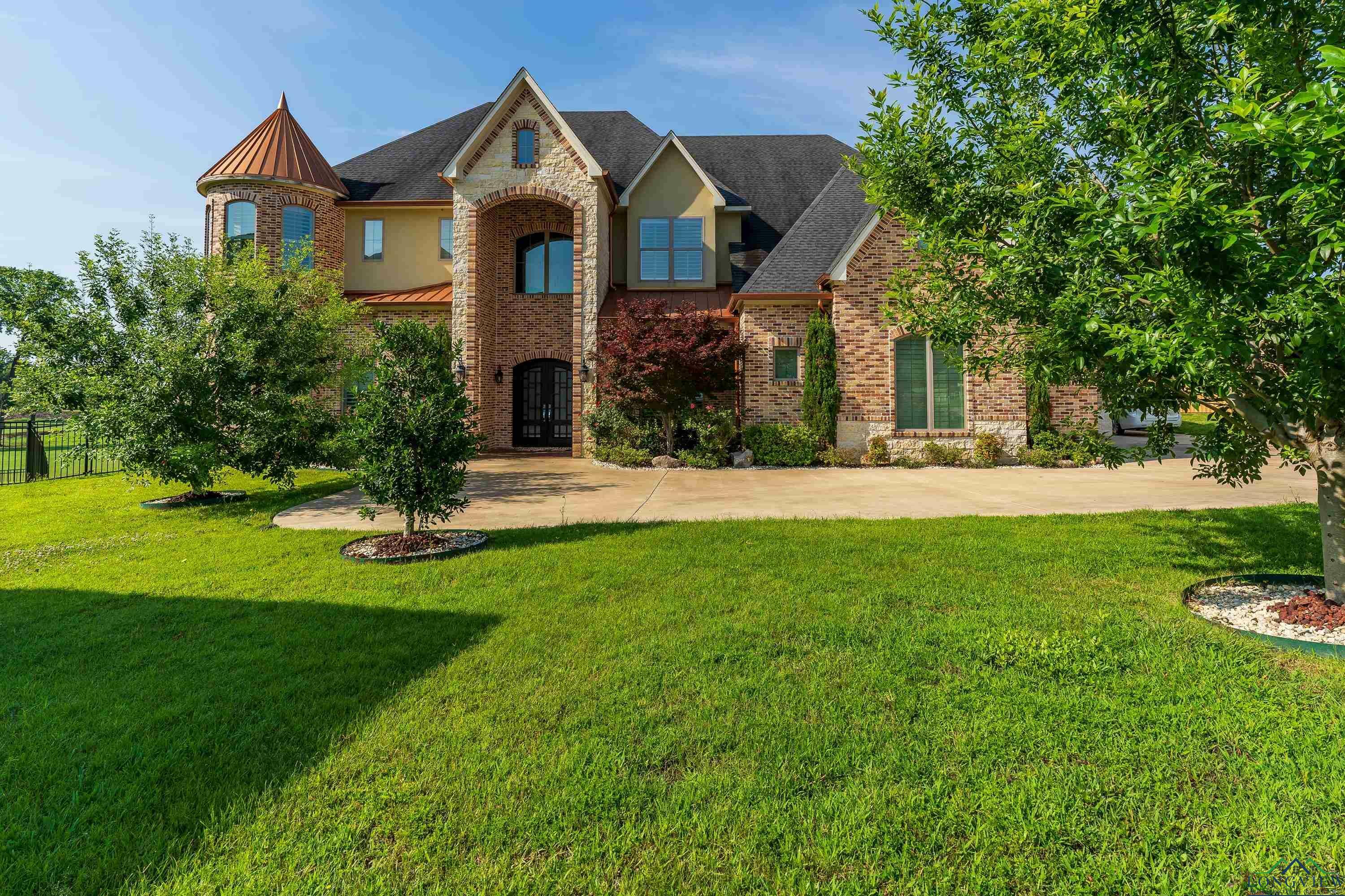 Property Photo:  3410 Oak Hill Trail  TX 75605 