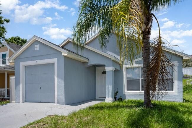 Property Photo:  217 Belvoir Drive  FL 33837 