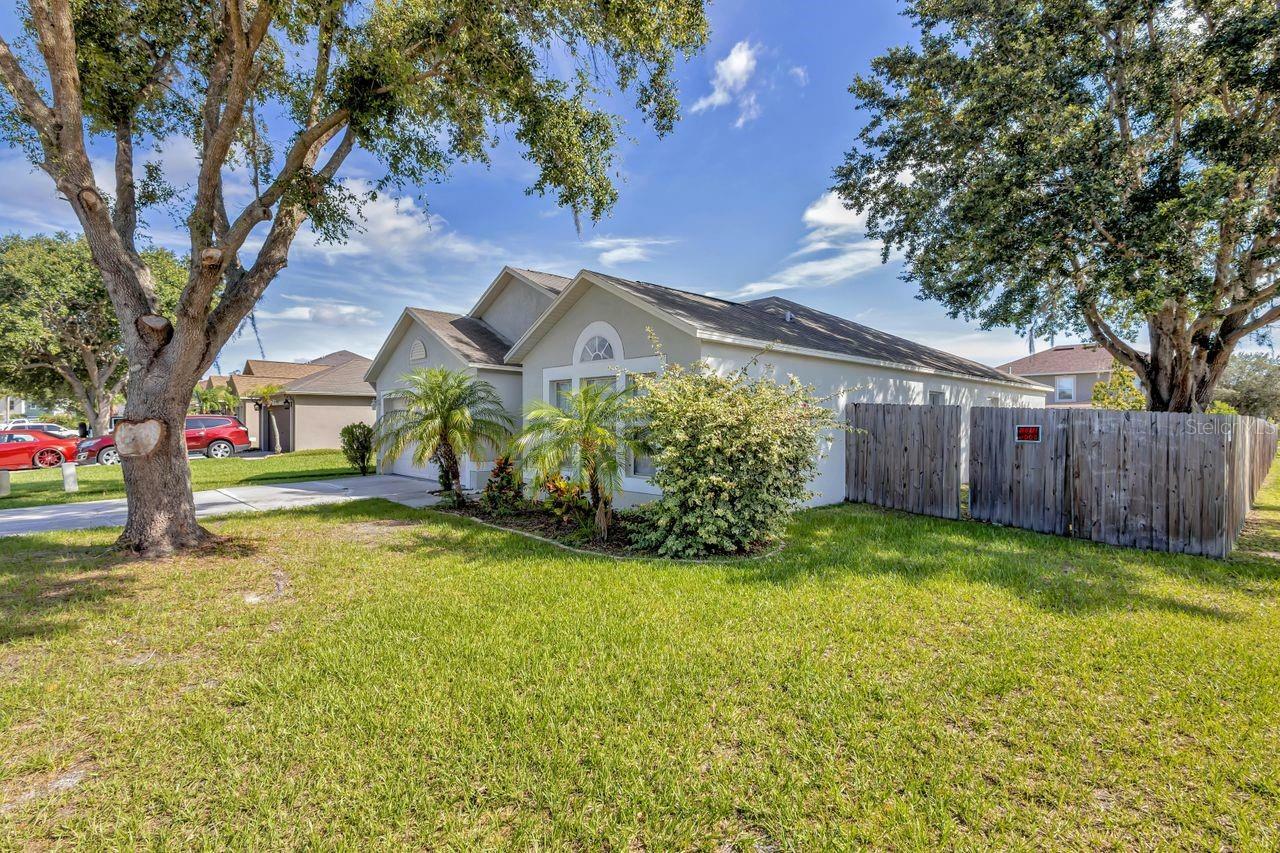 Property Photo:  31621 Earn Drive  FL 33545 