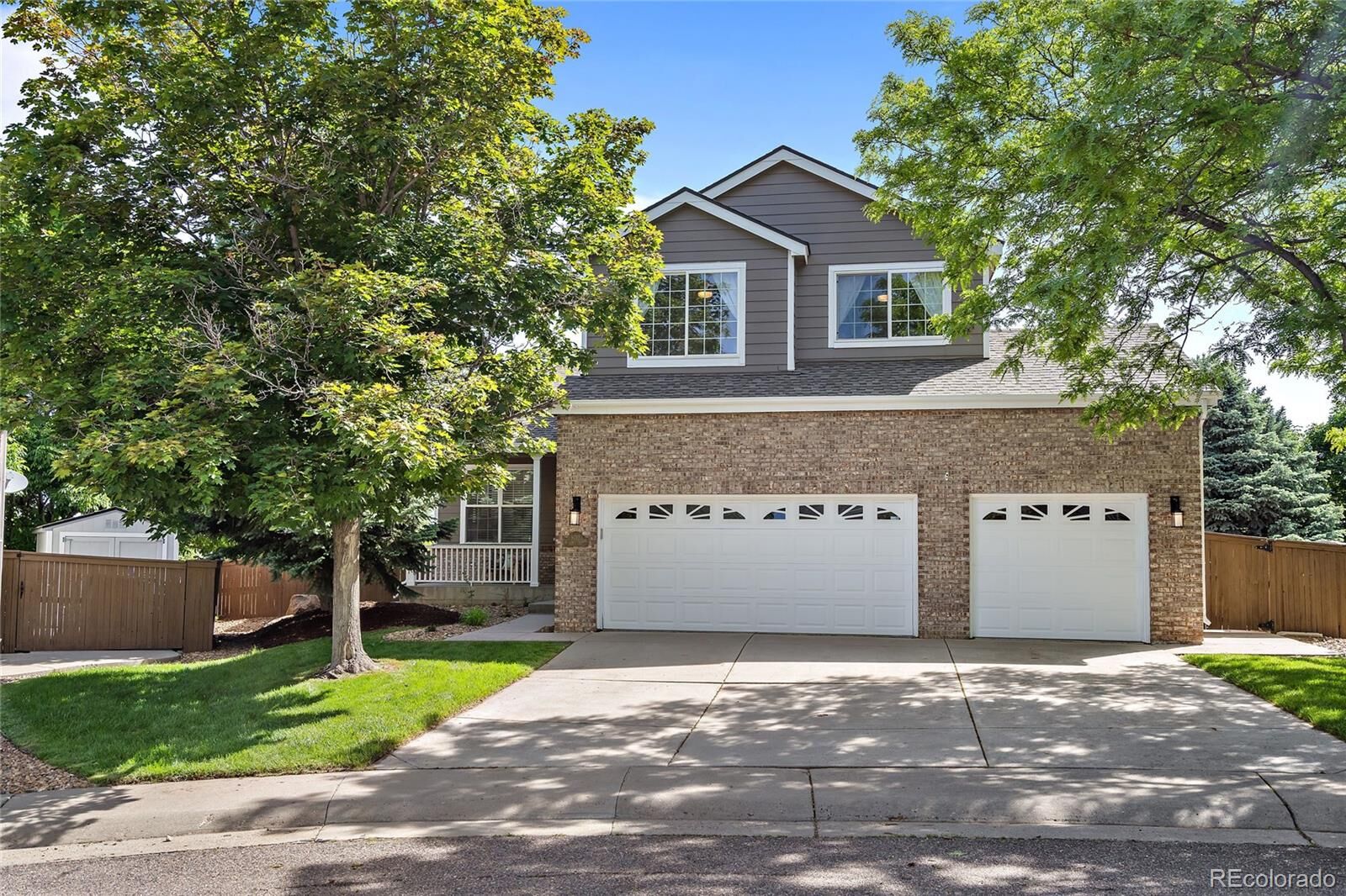 Property Photo: 9712 Red Oakes Place CO 80126