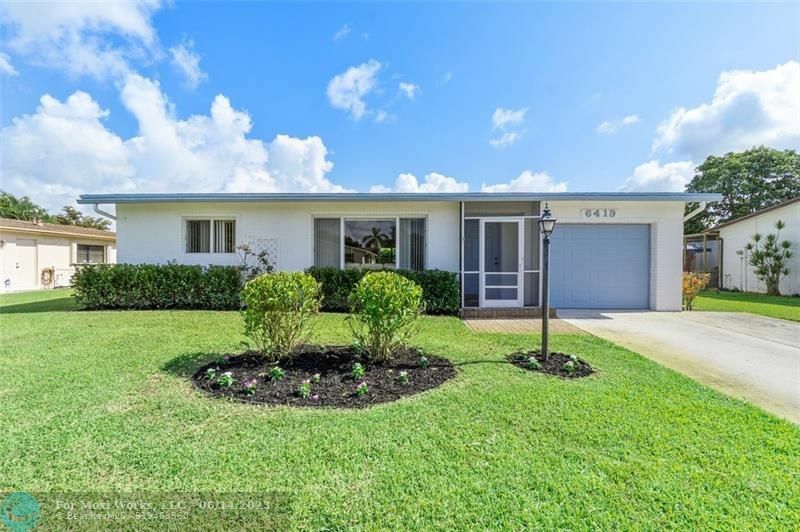 Property Photo:  6419 Hitchin Post Way  FL 33484 