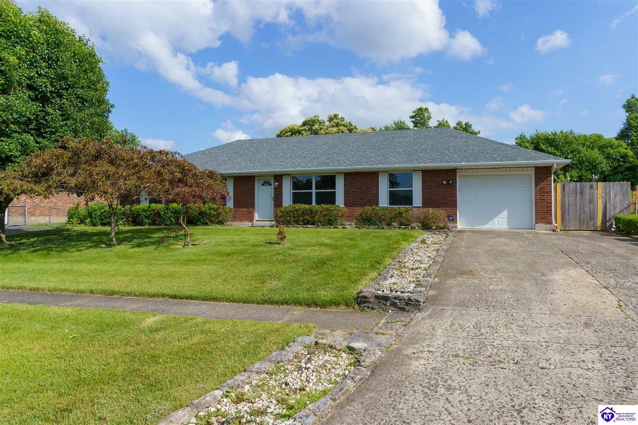 Property Photo: 690 Cynthia Court KY 40160