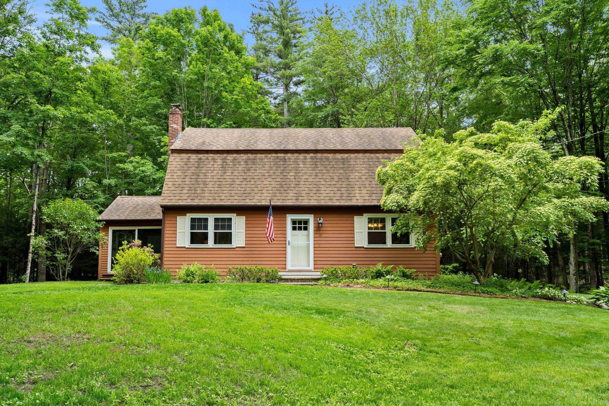 Property Photo:  12 Dogtown Road  NH 03833 