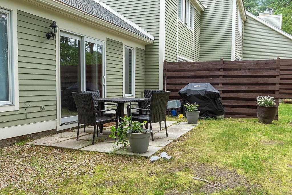 Property Photo:  535 South St 4-4B  MA 01420 