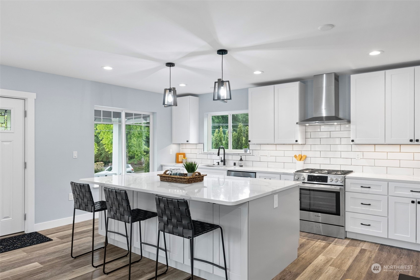Property Photo:  8204 Stinson Avenue  WA 98332 