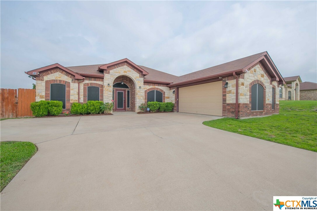 Property Photo:  5613 Turquoise  TX 76542 